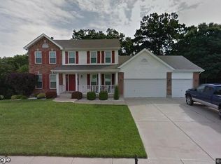 1135 White Pine Cir, Columbia, IL 62236