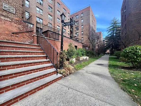 105-20 66th Avenue image 2 of 14