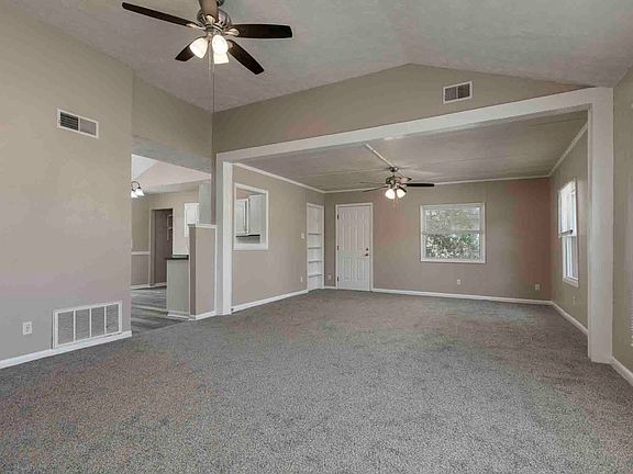 5th image of 13502 Greystone Ave