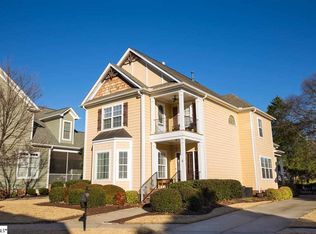 4 Applewood Dr, Greenville, SC 29615