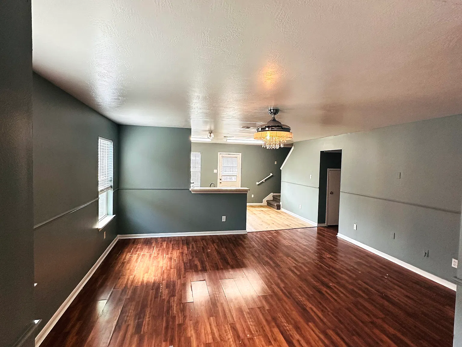 3 bed, 2115 sqft, $1,970 — Photo 4