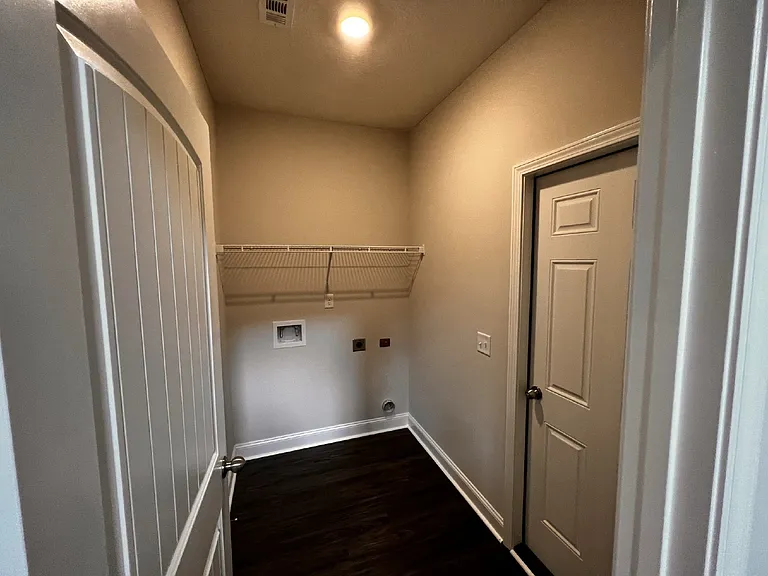 1315 Grayson Ave — Photo 8