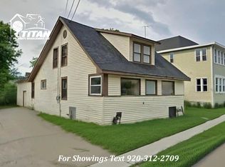 330 Hudson Ave, Oshkosh, WI 54901