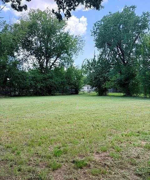 8511 Ridgepoint Dr — Photo 2