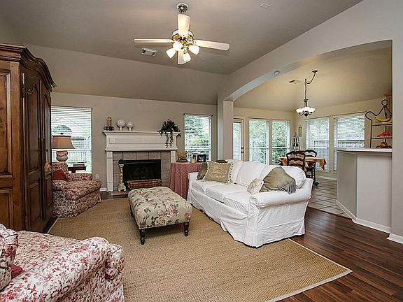 4th image of 14411 Markhurst Dr
