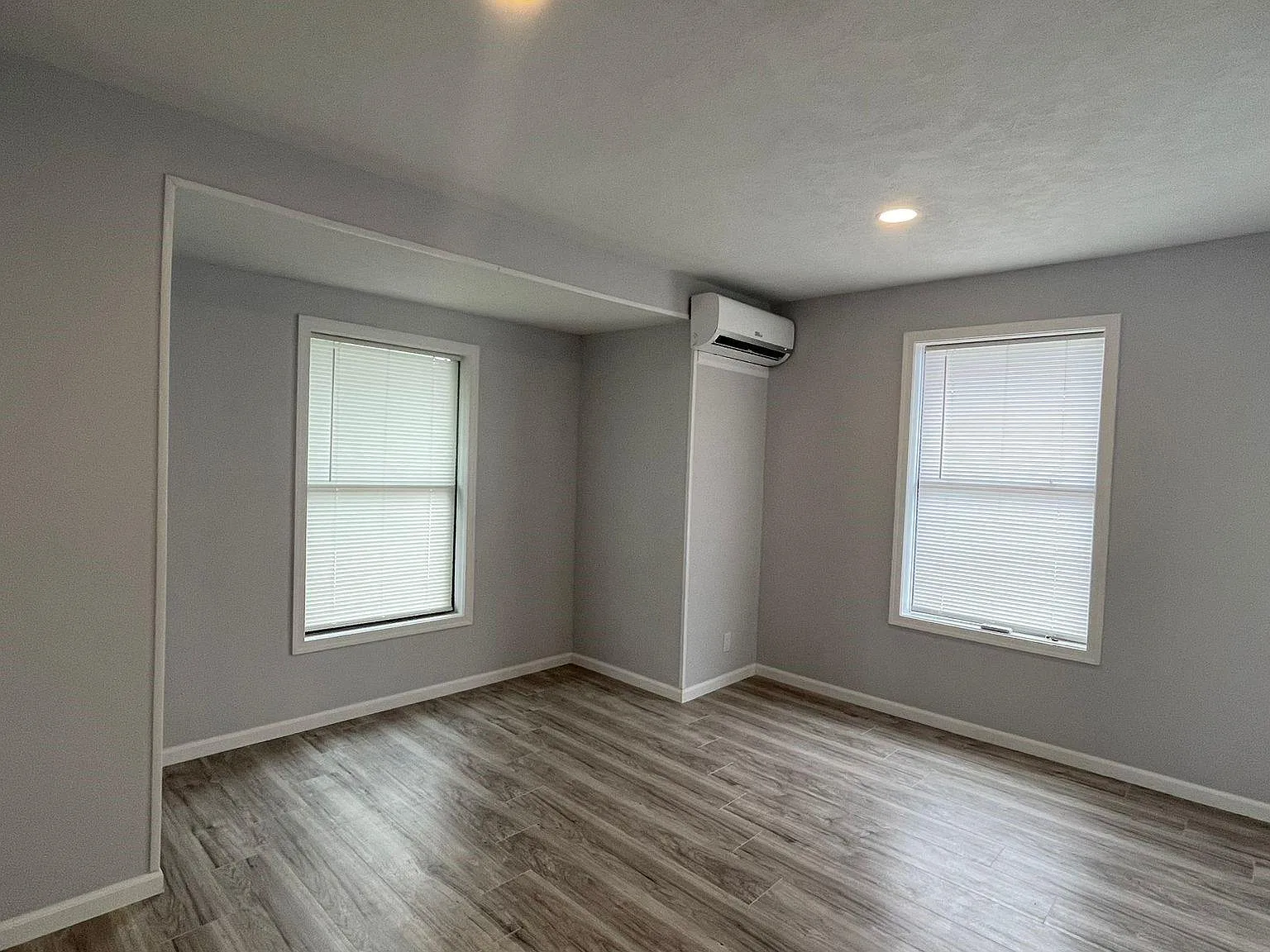 1 bed, 1.0 bath, 500 sqft, $900 — Photo 4