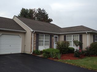 51 Farnworth Close, Freehold, NJ
