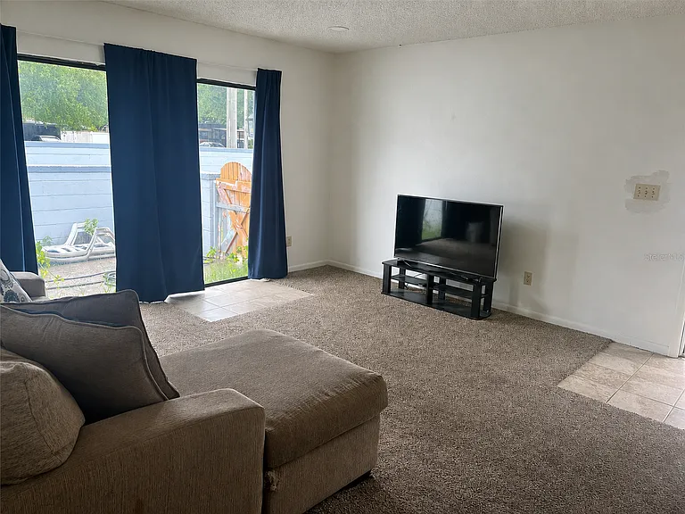 5100 70th Pl N — Photo 10