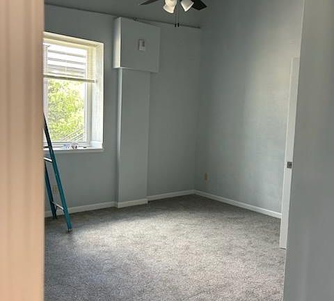 3rd image of 885 S Janesville St #105