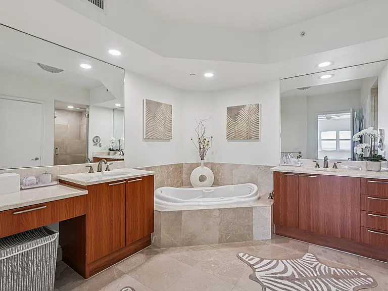 2640 Lake Shore Dr #2312 — Photo 35