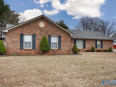 10316 Parliament Dr SW, Huntsville, AL, 35803