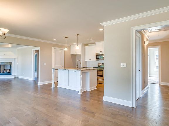 3rd image of 6534 Oak Meadow Dr SE