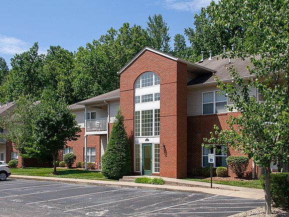 2nd image of 9102 Hawthorne Pointe Dr Unit 201
