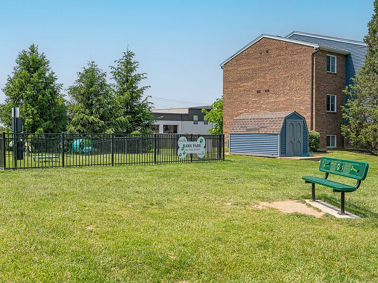 Timber Glen Apartments — Photo 54