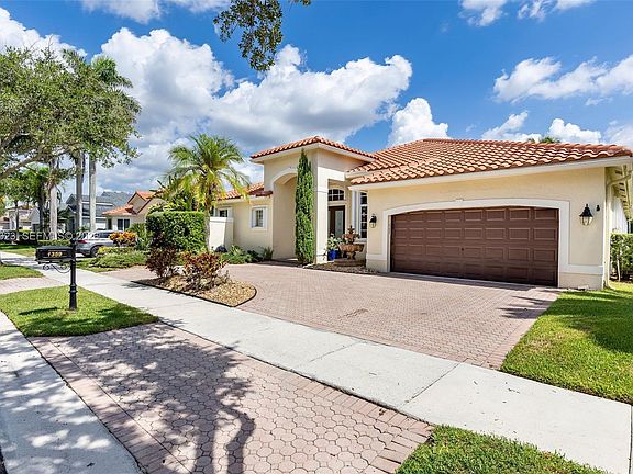 4th image of 1359 Ginger Cir