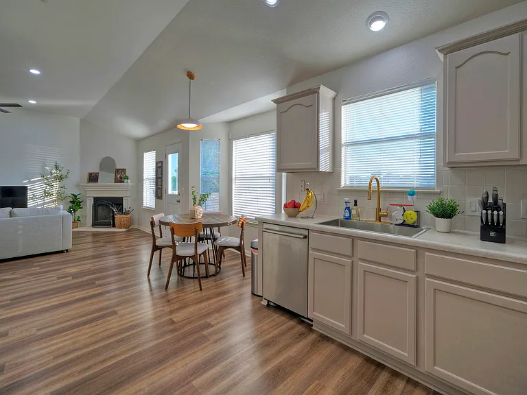 215 Lakemont Dr — Photo 11