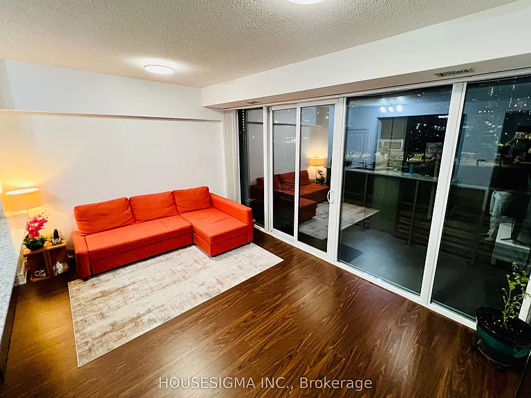 4033 Hurontario St #312 — Photo 2