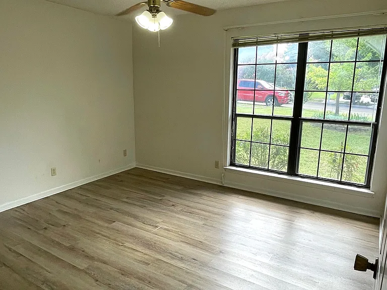 3308 Sungate Dr — Photo 12
