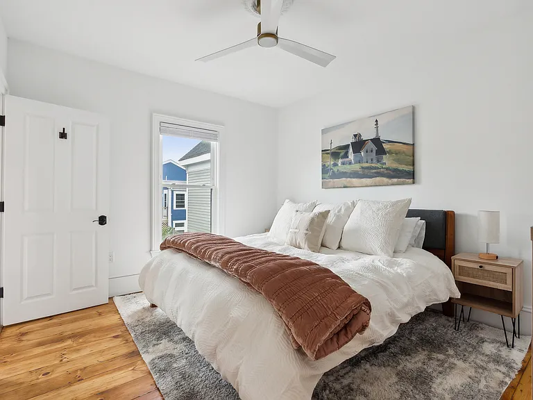 32 Wilson St #2 — Photo 9