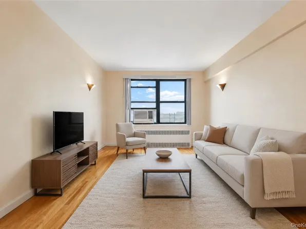 25-15 Union Street #6G, Flushing, NY 11354
