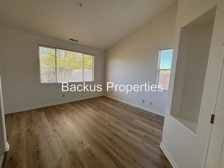 18223 Viewcrest Ln — Photo 17