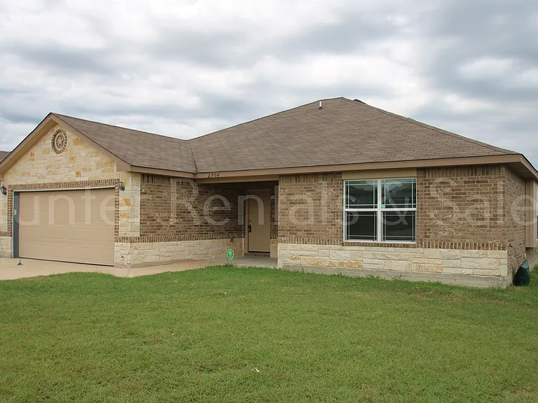 2704 Uvero Alto Dr — Photo 2