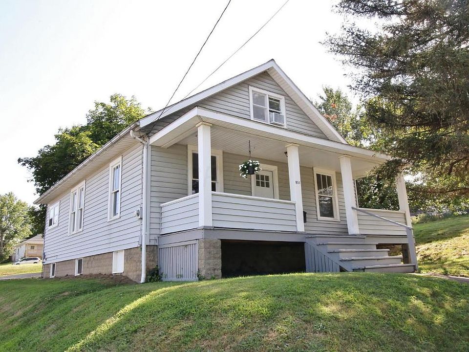 1st image of 904 Race St