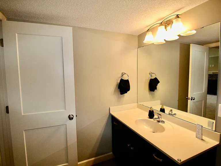 15672 Fairchild Way — Photo 39