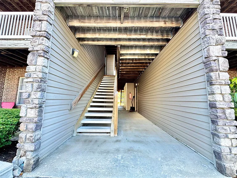 Forest Creek Apartments — Photo 19