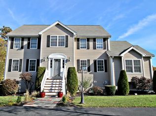 28 Garden Ln, Wakefield, MA 01880