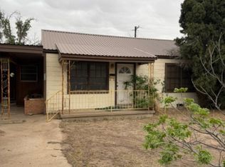 808 S Poplar St, Kermit, TX 79745