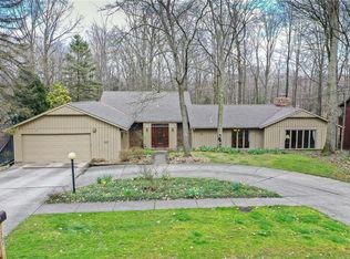 11775 River Ridge Rd, Strongsville, OH 44136