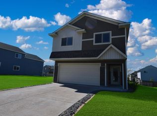845 Highview Loop SE, Pine City, MN 55063