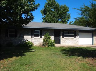 1708 Stone St, Springdale, AR 72762
