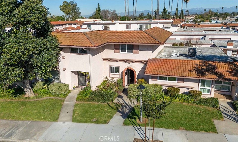 1st image of 10081 Orangewood Ave