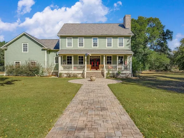 343 Swinney Ln, Midway, GA 31320