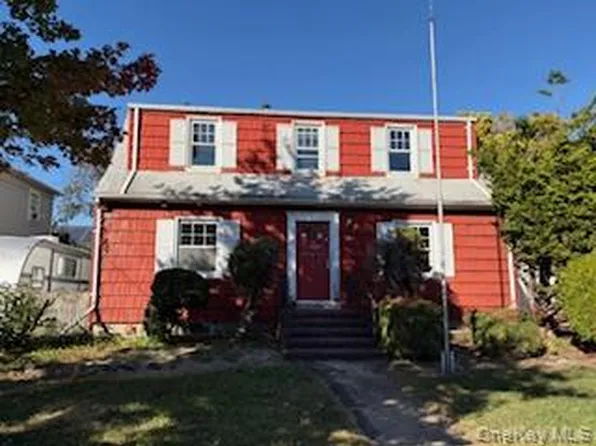 163 Massachusetts Avenue, Massapequa, NY 11758
