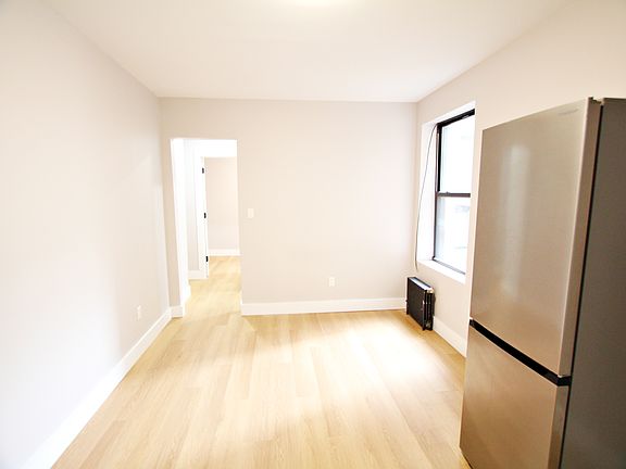 4th image of 543 W 125th St #32
