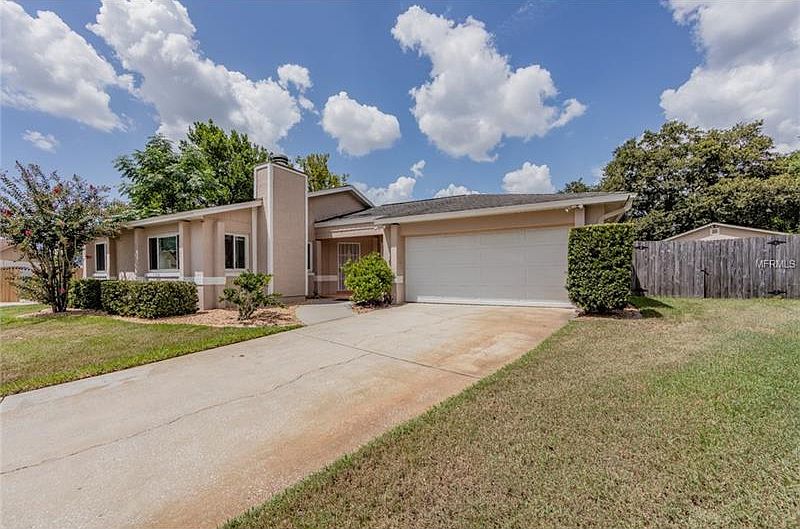 1st image of 8455 Bay Oak Ct