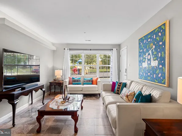 8707 Grasmere Ct, Fort Washington, MD 20744