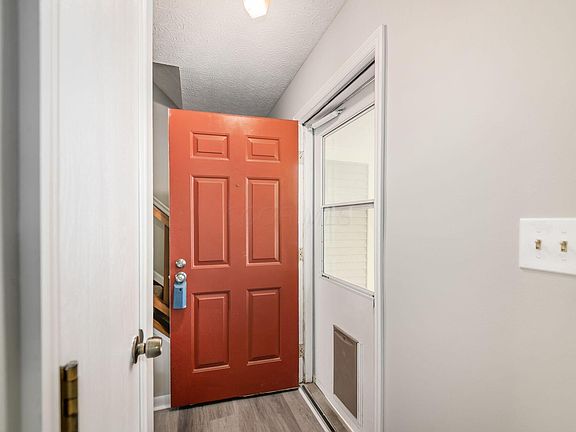 5th image of 2407 Sanford Dr