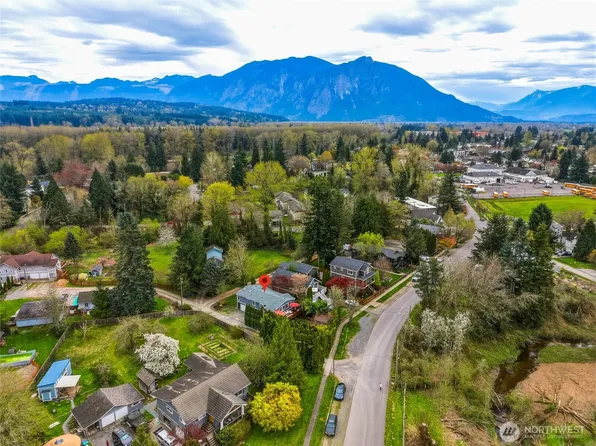 7731 Cedar Place SE, Snoqualmie, WA 98065