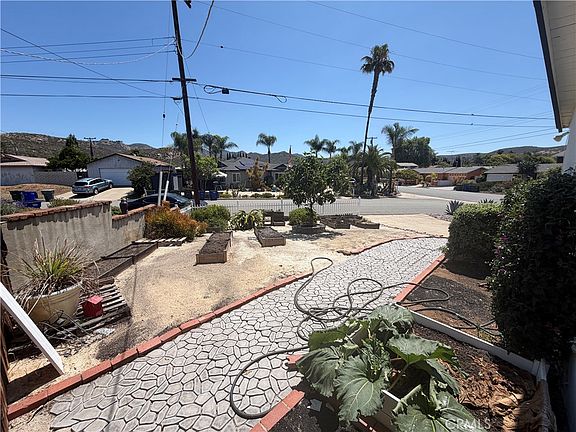 3rd image of 14538 Springvale St