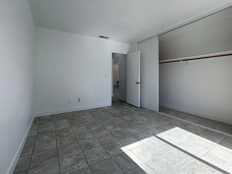 228 Janan Ct — Photo 7