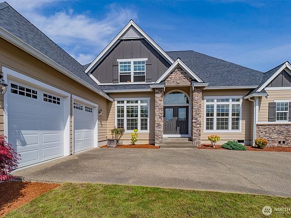 2nd image of 6823 47th Avenue NE