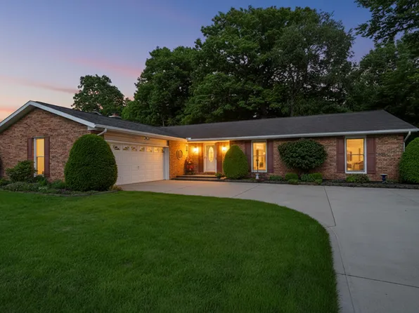 1348 Westwood Dr, Sidney, OH 45365