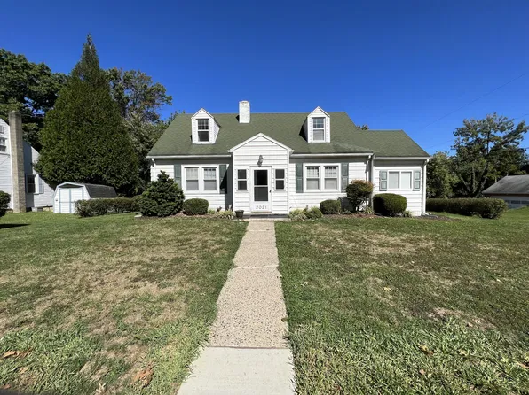 2021 Wallace St, York, PA 17402
