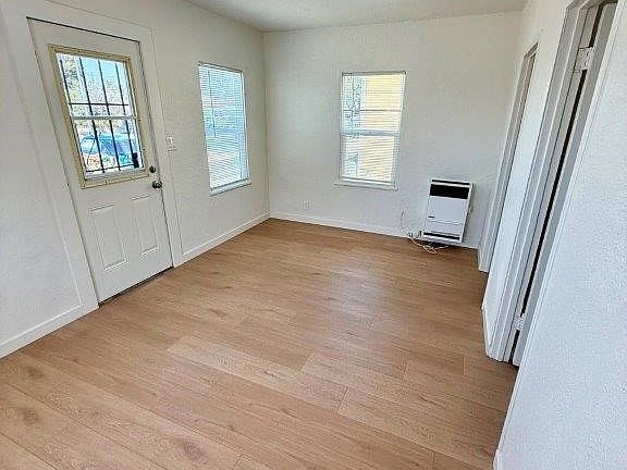 3rd image of 614 W Orange St