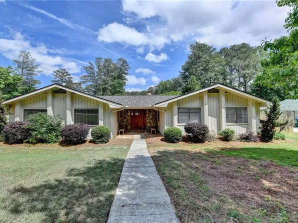 3467 Clubland Dr, Marietta, GA 30068