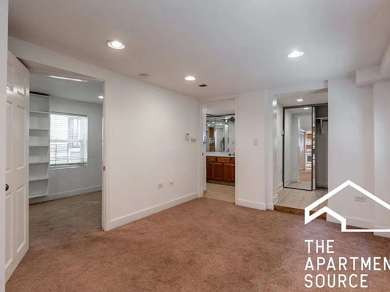 1821 W Cortland St #CH1 — Photo 6